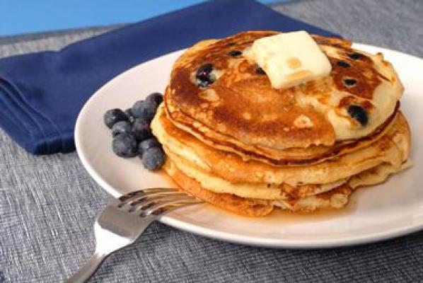 10 Grain Pancakes with Blueberries