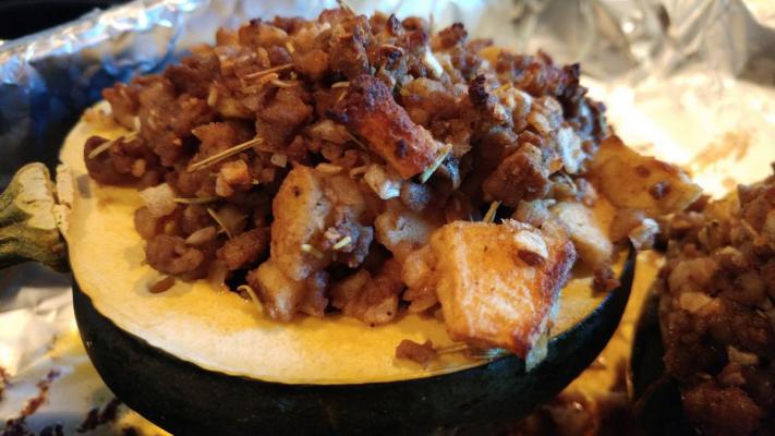 AIP Paleo Meat Stuffed Acorn Squash