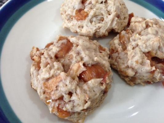 Caramel Apple Oatmeal Cookies