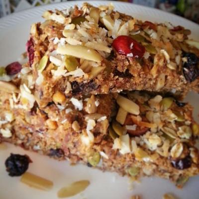 Fruit and Nut Breakfast Bars