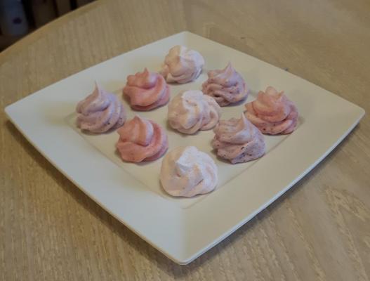 Fruity Meringue Cookies