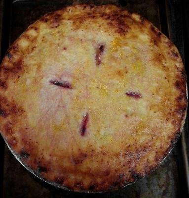 Laramie County Triple Berry Pie