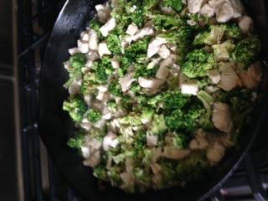 Skillet Sesame Chicken and Broccoli