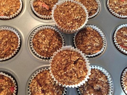 Baked Apple Cinnamon Oatmeal To Go!